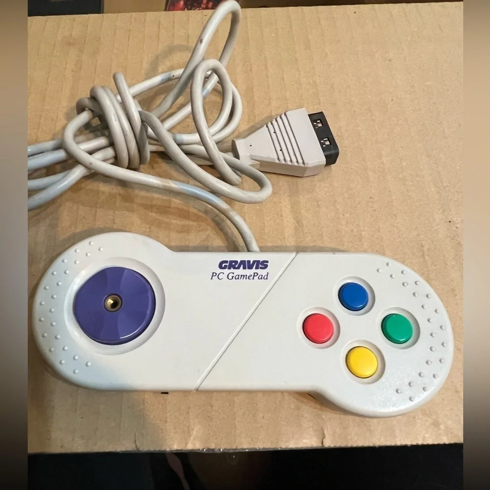 Vintage Gravis PC Gamepad Pro 15 Pin Controller 1992